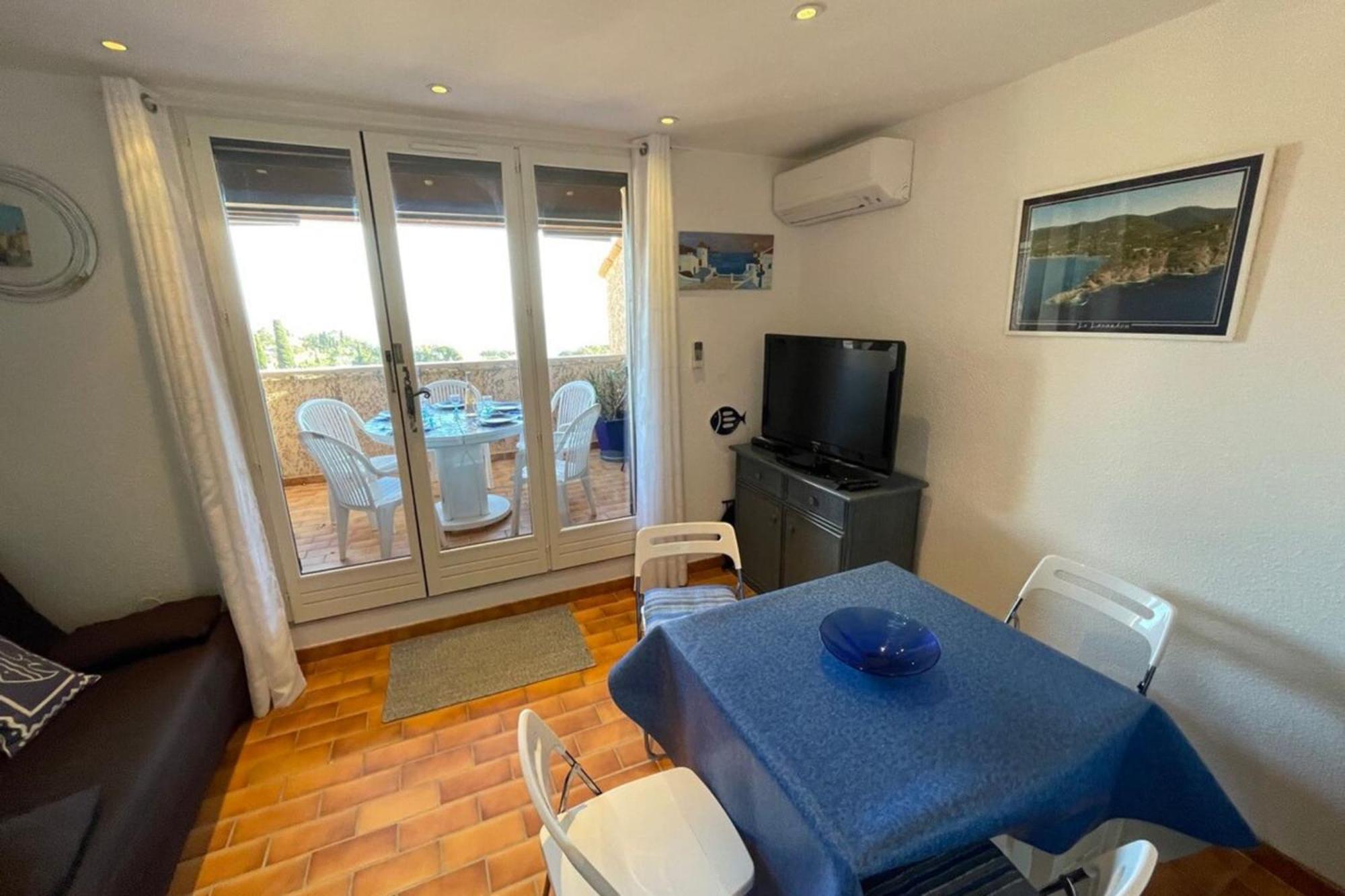 Duplex In Pramousquier - Sea View Apartment Le Lavandou Luaran gambar